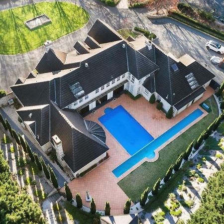 Montfort Manor Траралгон Екстер'єр фото